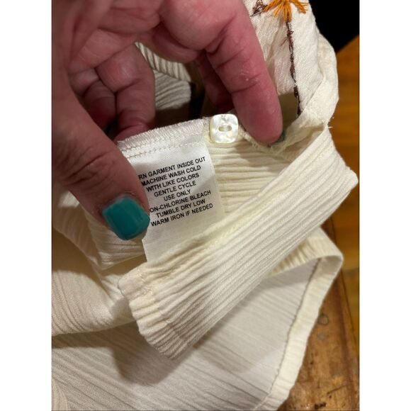 Alfred Dunner Embroidered Button-Up Top Whimsical Monkey Floral Details 10P NWT - Picture 13 of 14